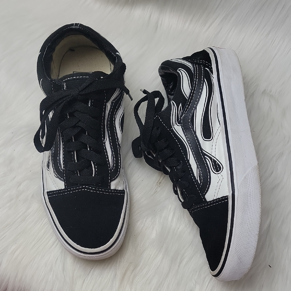 VANS Old Skool Black‎ Suede White Canvas Flames Low Fashion Skate Sneakers 5.5